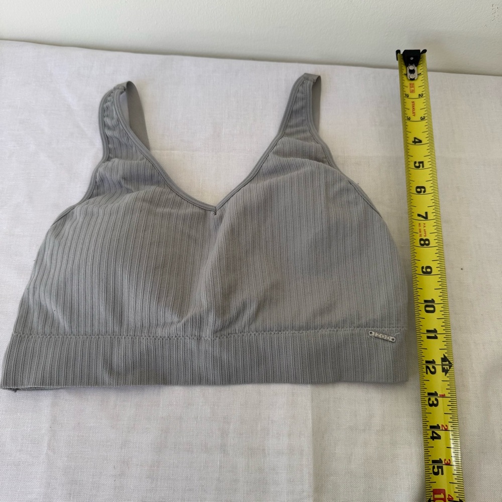 Izod Ribbed Gray Sports Bra - Picture 12 of 12